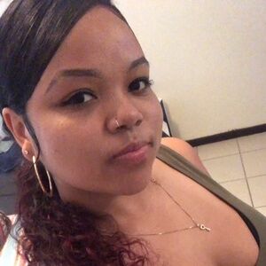 Meet your Posher, Janavia